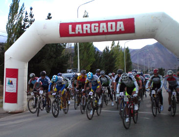 Doble Futalaufquen, Esquel