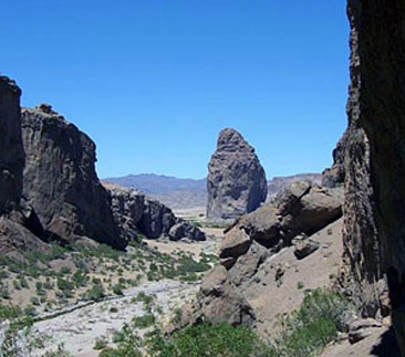 Piedra Parada en Gualjaina