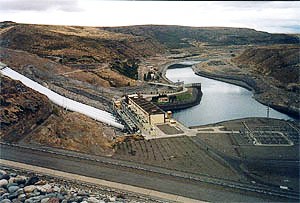 represa Piedra del Aguila