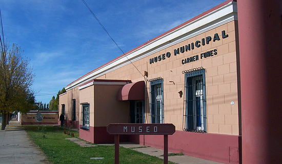 museo-plaza-huincul