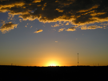 atardecer en campo, linea sur